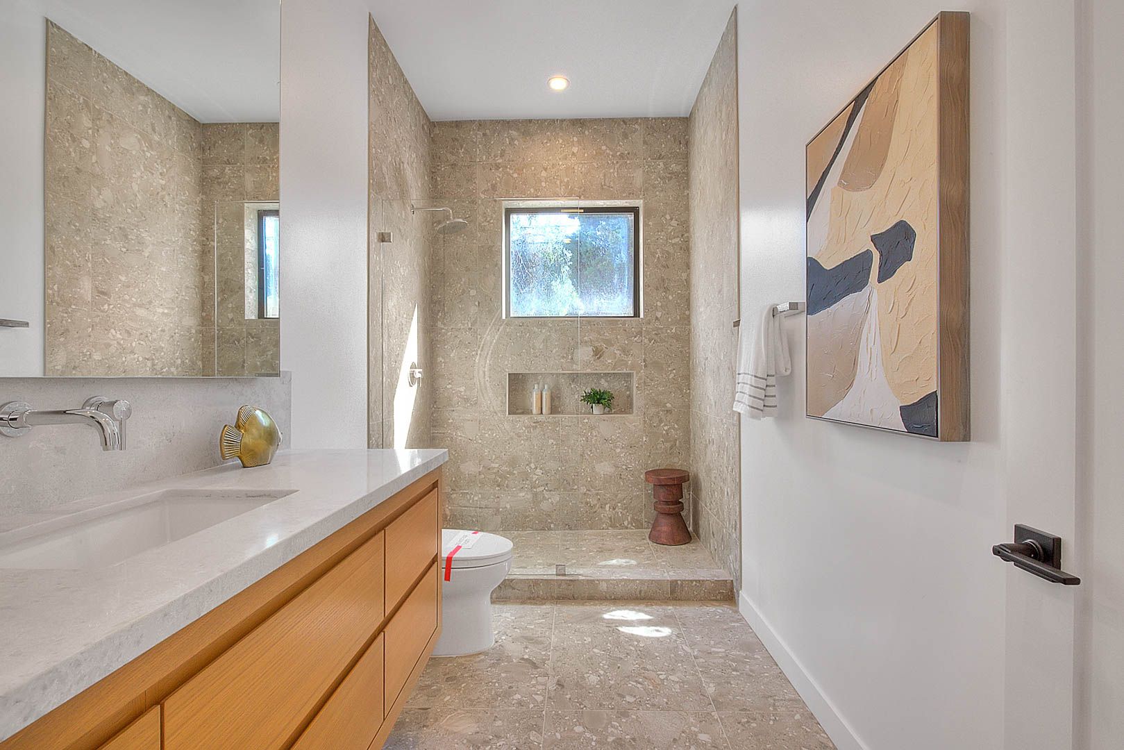 Staged bathroom with marble tile - home staging