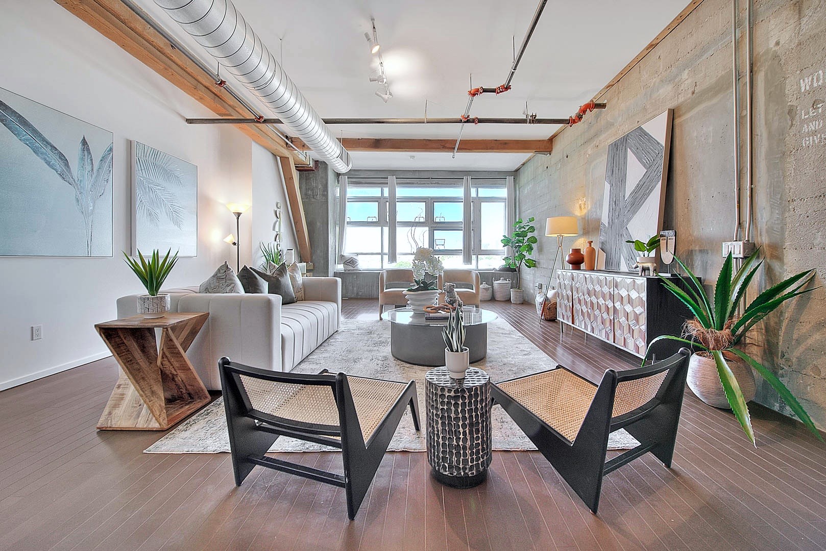 Open loft staged for sale - home staging, Los Angeles