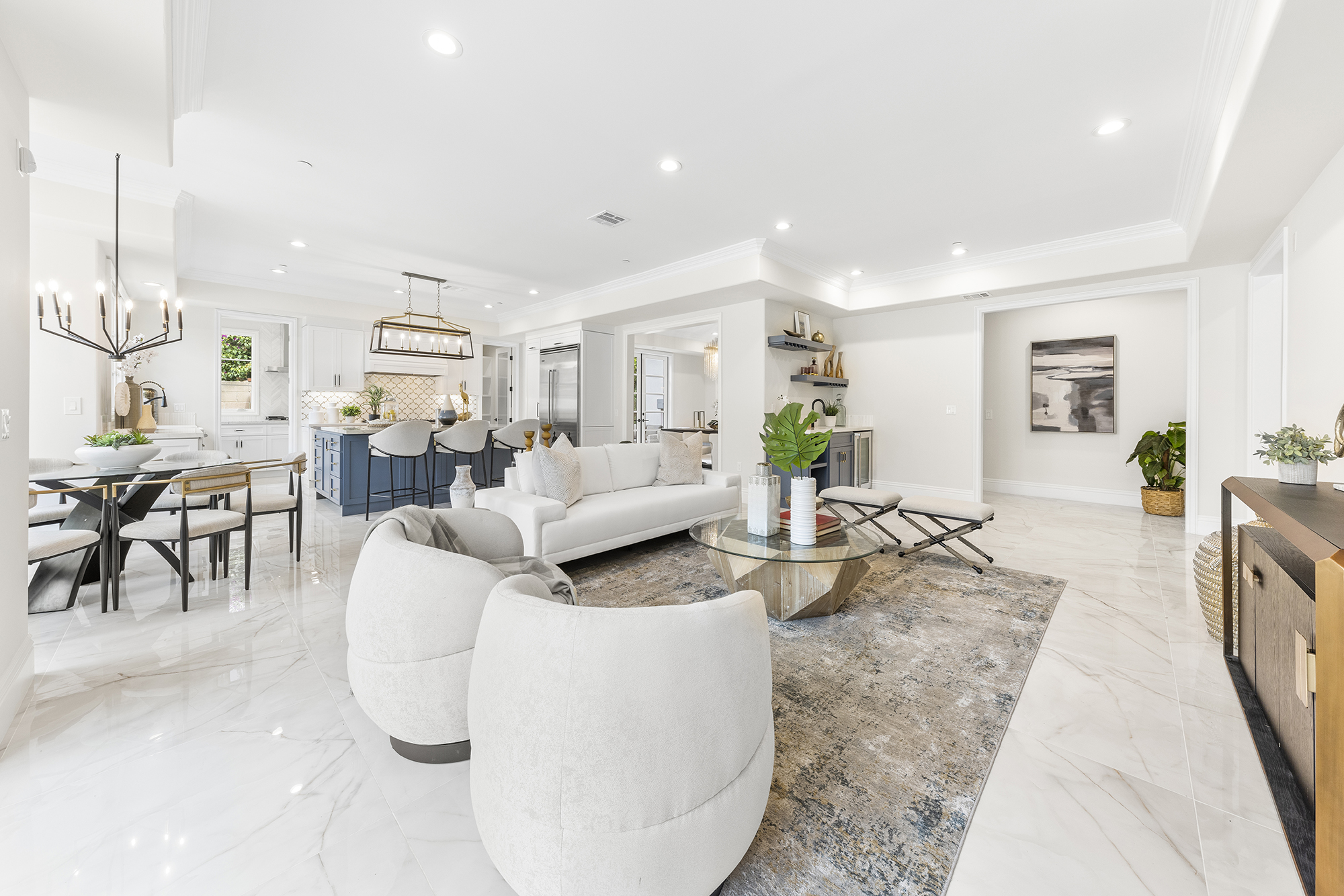 Upscale staged living room - luxury home staging, Greater Los Angeles
