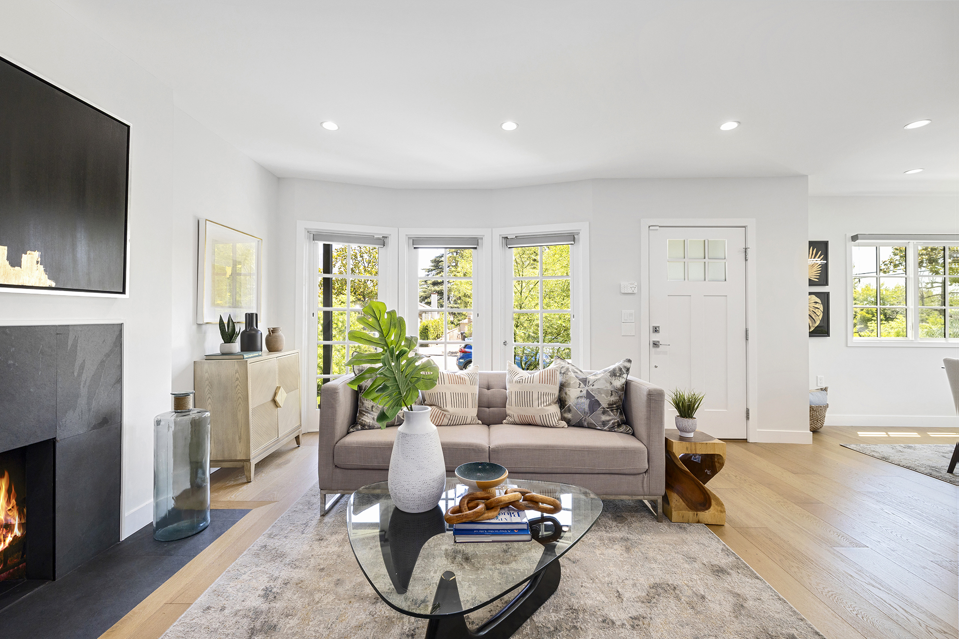 Staged living room with bay window - home staging for real estate